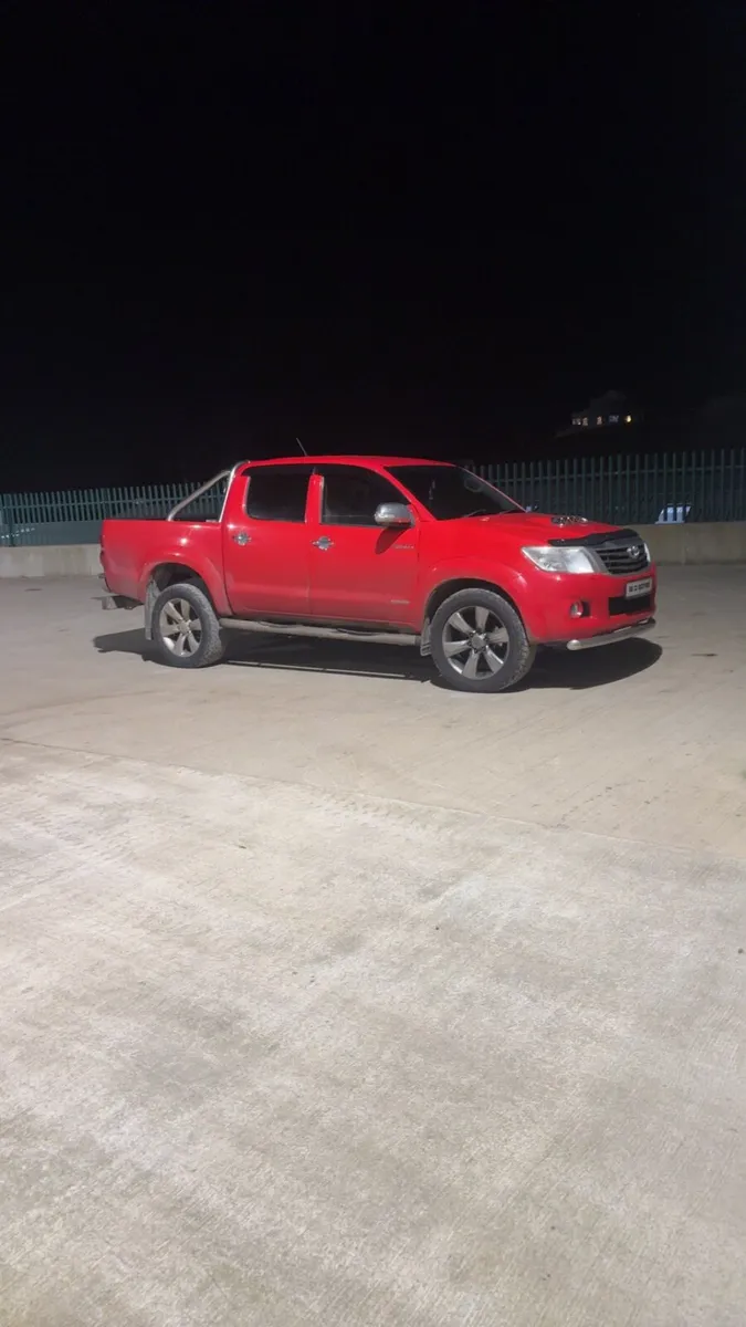 Toyota hilux - Image 2