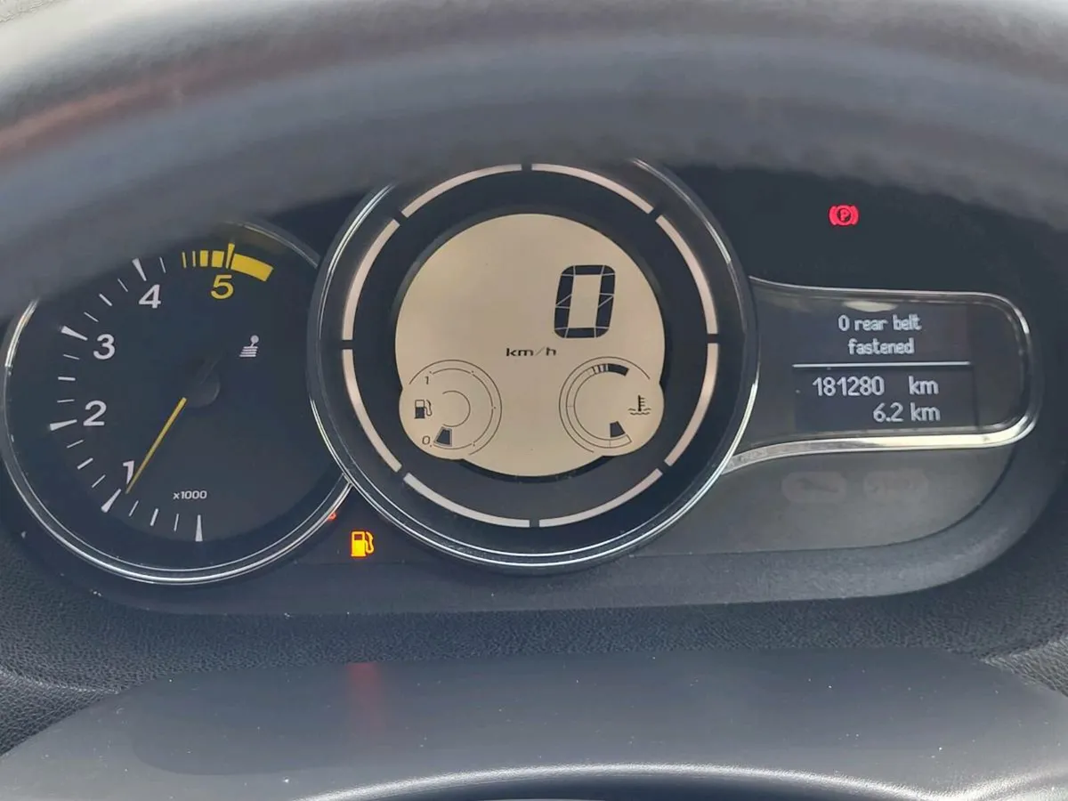 2014 RENAULT MEGANE 1.5 DCI DYNAMIQUE TRIM - Image 3