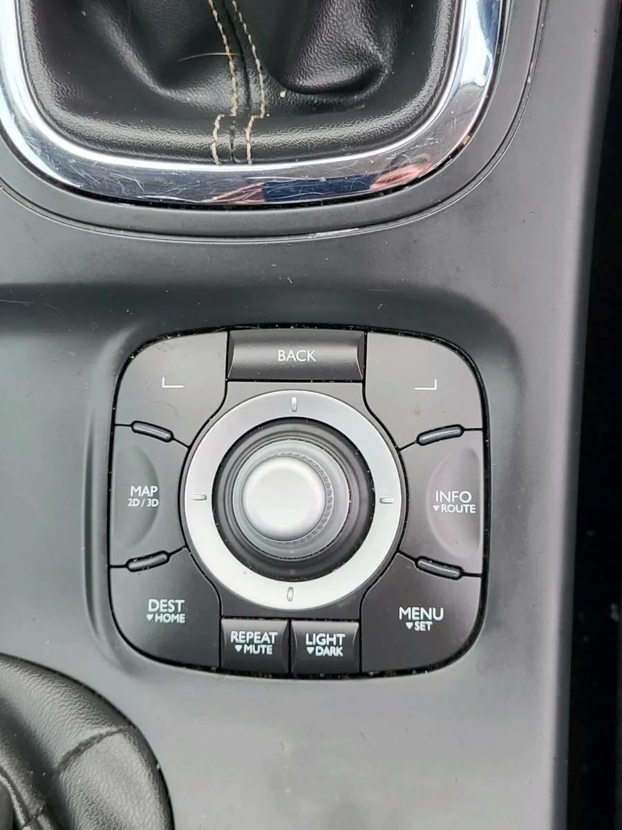 2014 RENAULT MEGANE 1.5 DCI DYNAMIQUE TRIM - Image 4