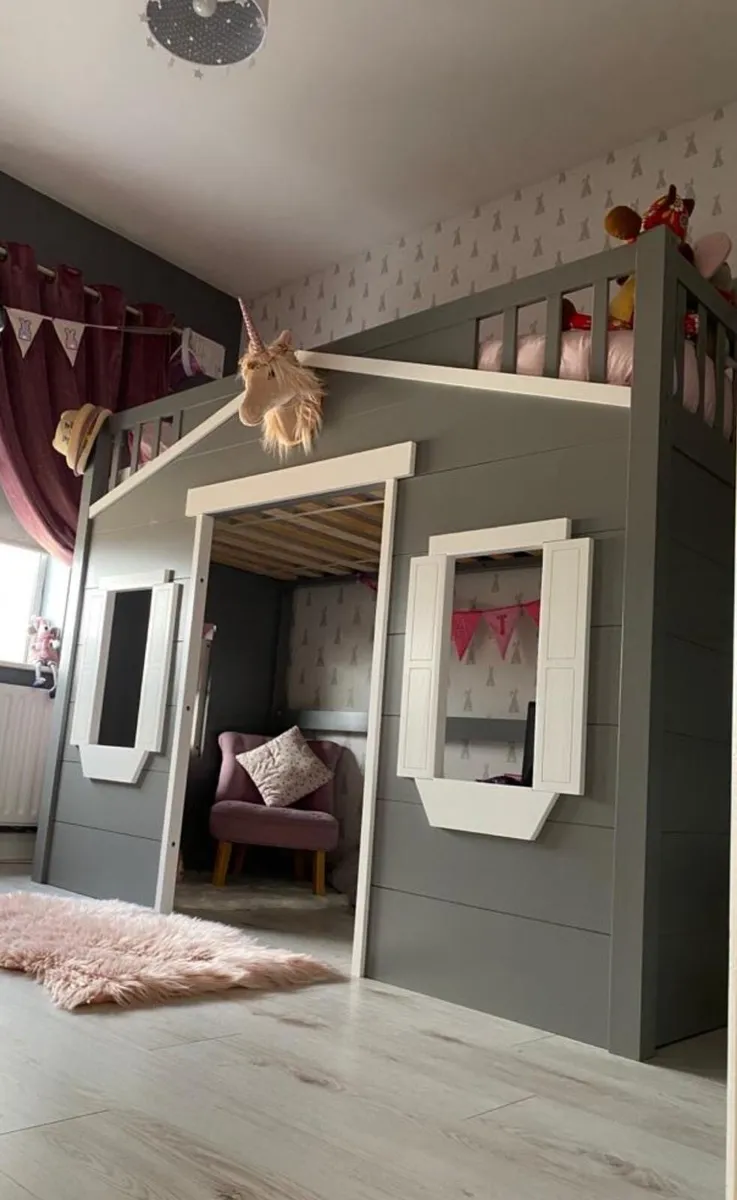 Kids Playhouse bunk bed