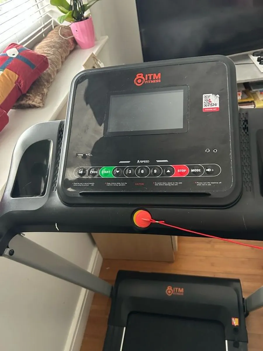 Treadmill - Image 1