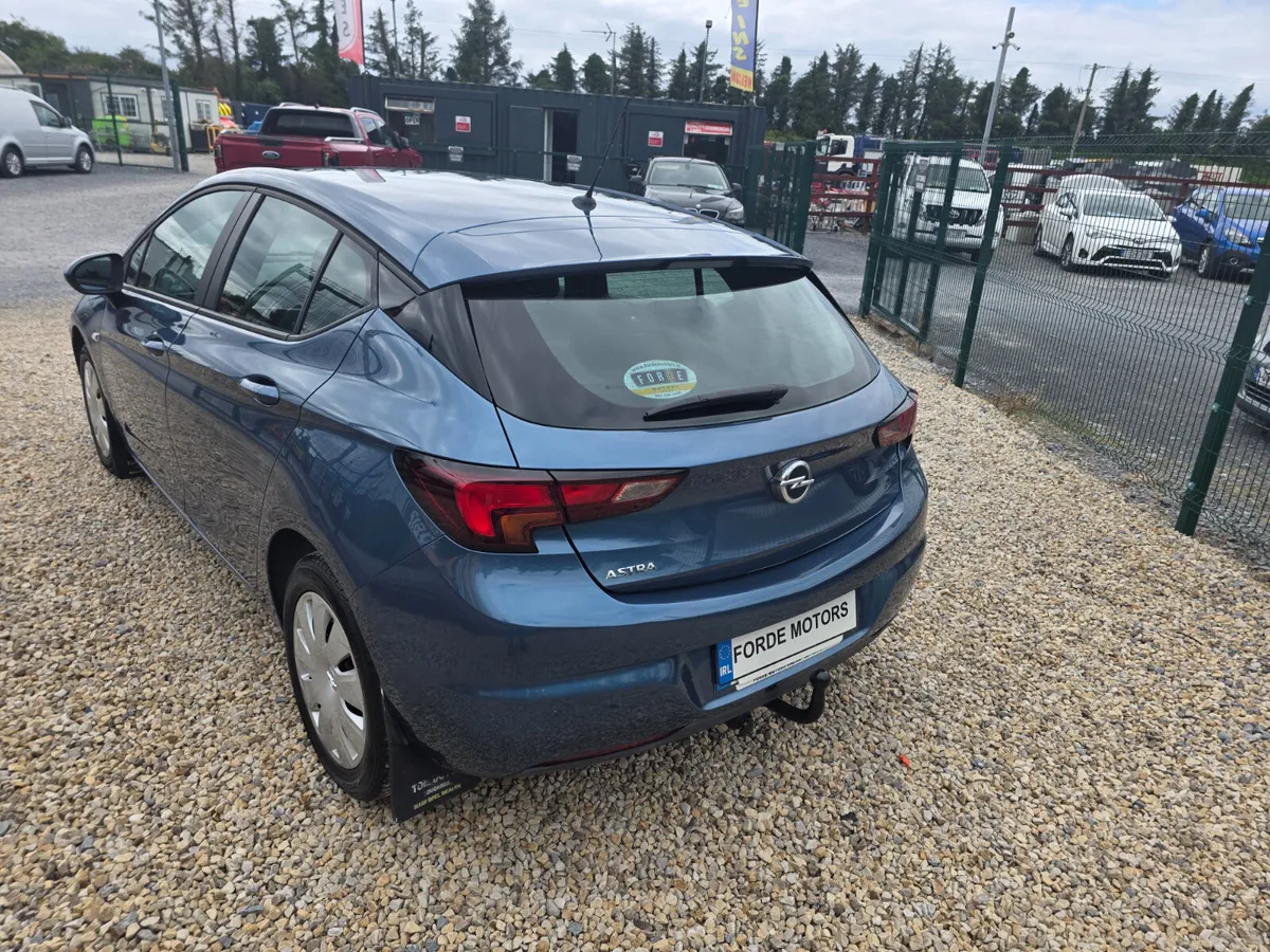 Opel Astra 2016 - Image 3