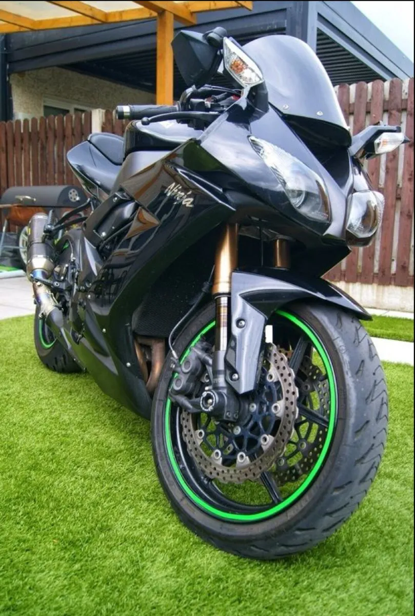 Kawasaki ZX-10R Ninja - Image 4