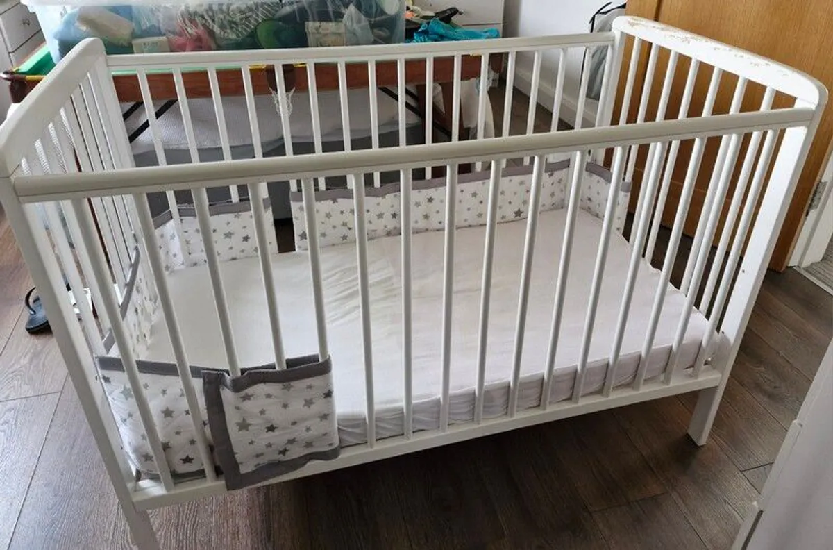 Cot - Image 1