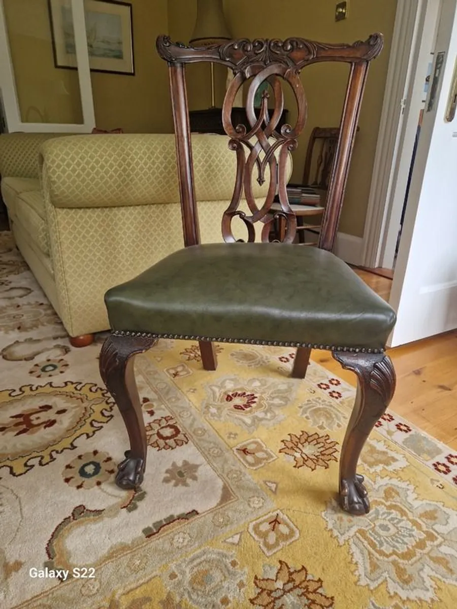 Dining room table and 8x chairs - Image 3