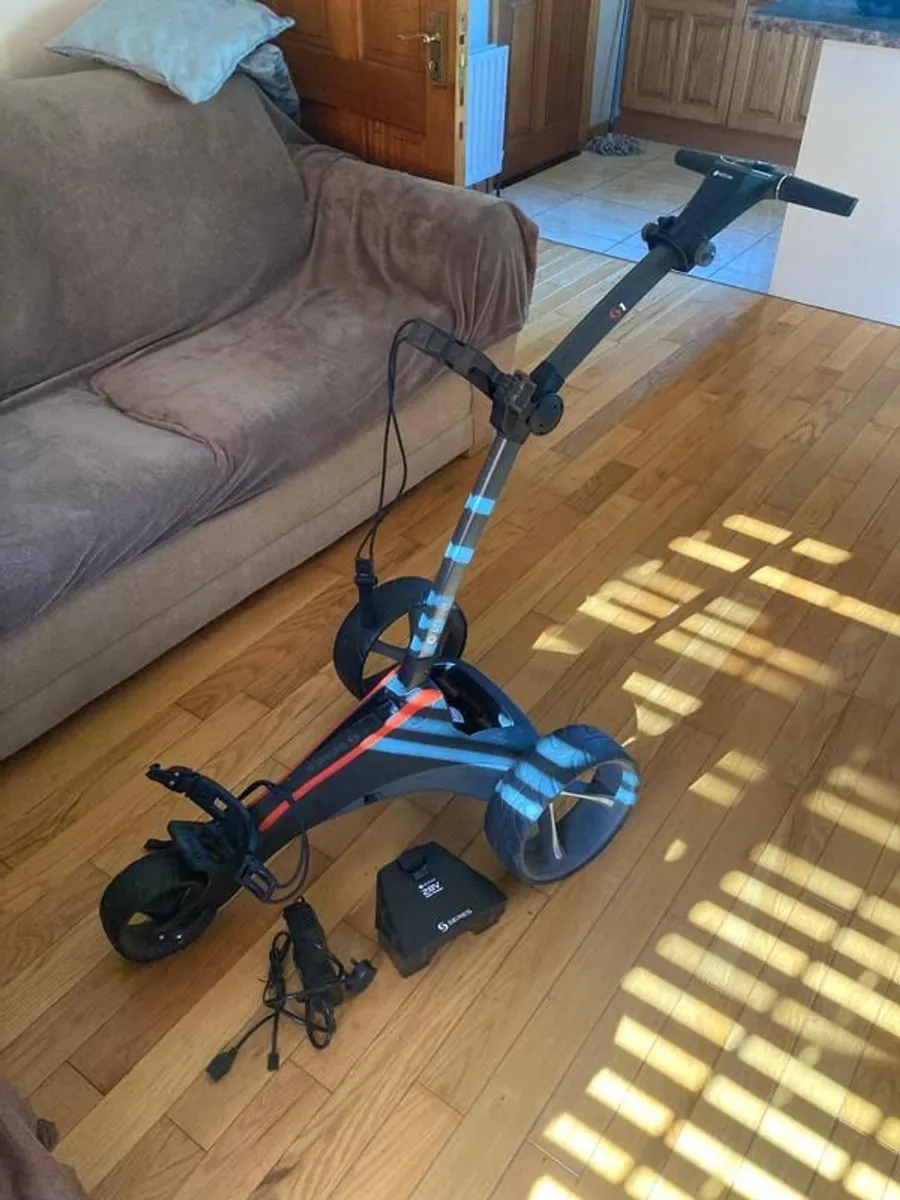 Motocaddy - Image 1