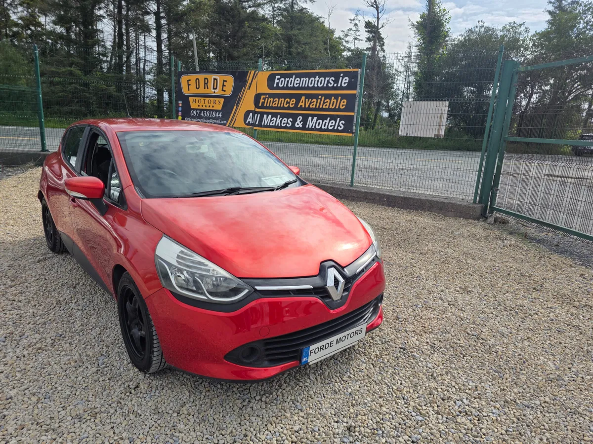 Renault Clio 2014 - Image 1