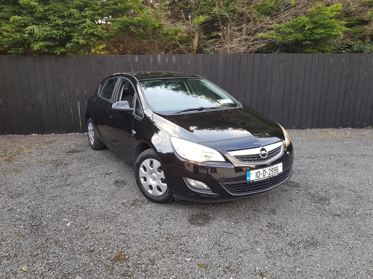 10 ASTRA NEW SHAPE.. 1.4cc PETROL - Image 3