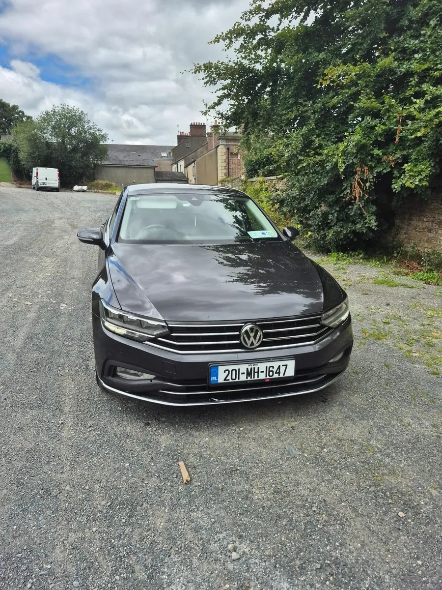 Volkswagen Passat 2020 R Line - Image 1