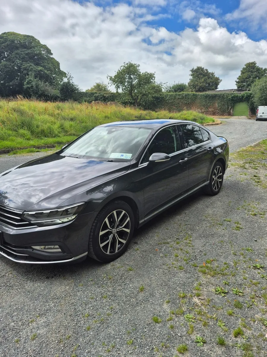 Volkswagen Passat 2020 R Line - Image 3