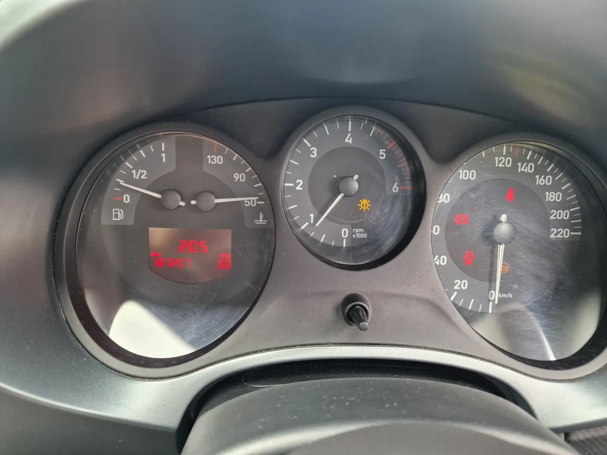 SEAT Leon 2007 - Image 1