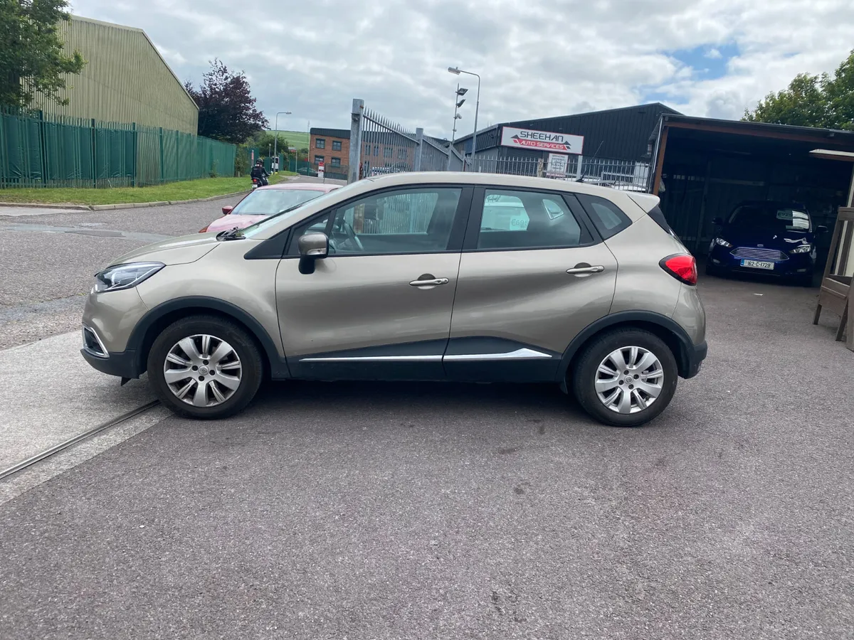 Renault Captur 2014 LOW MILAGE CAR. - Image 4
