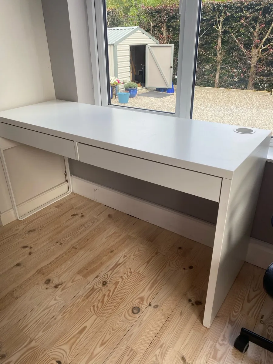 Desk - Image 2
