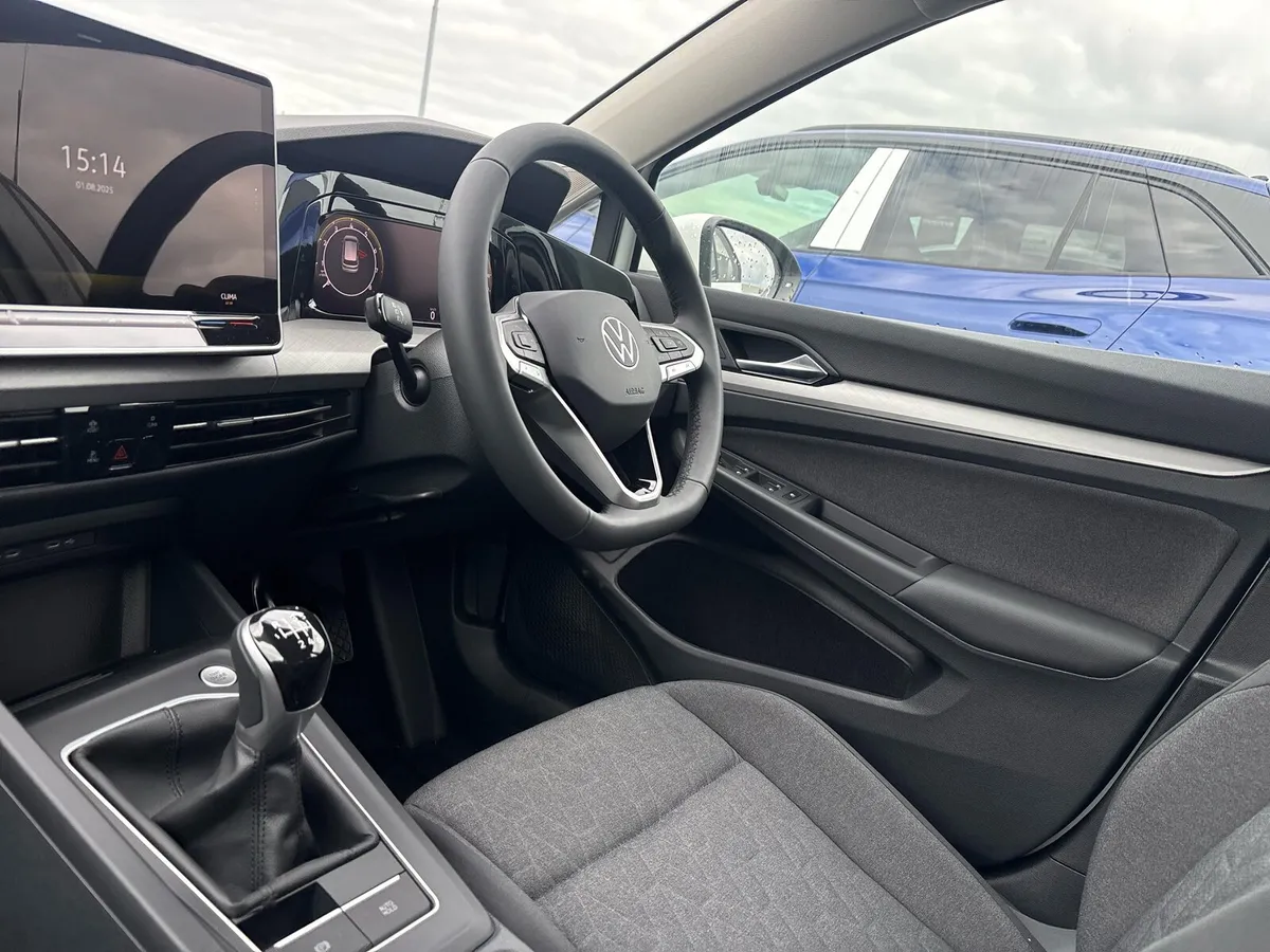 Volkswagen Golf Edition 75 - Image 3