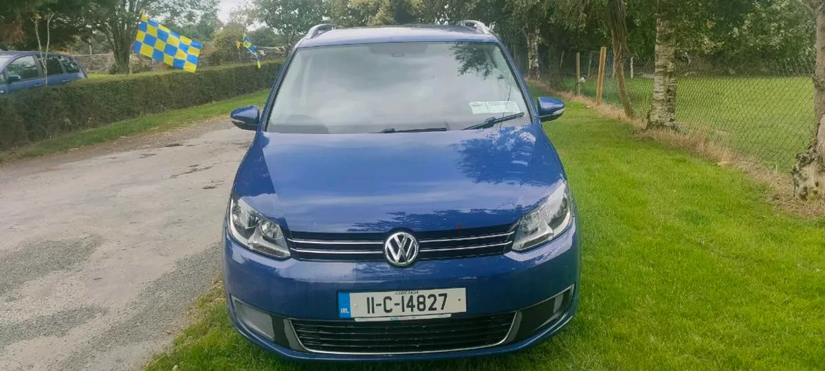 VW touran 7 Seater - Image 2