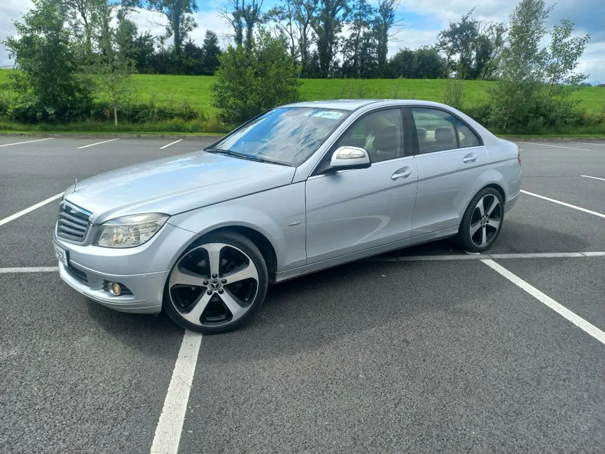 Mercedes benz C200 automatic ( READ ADD) - Image 3