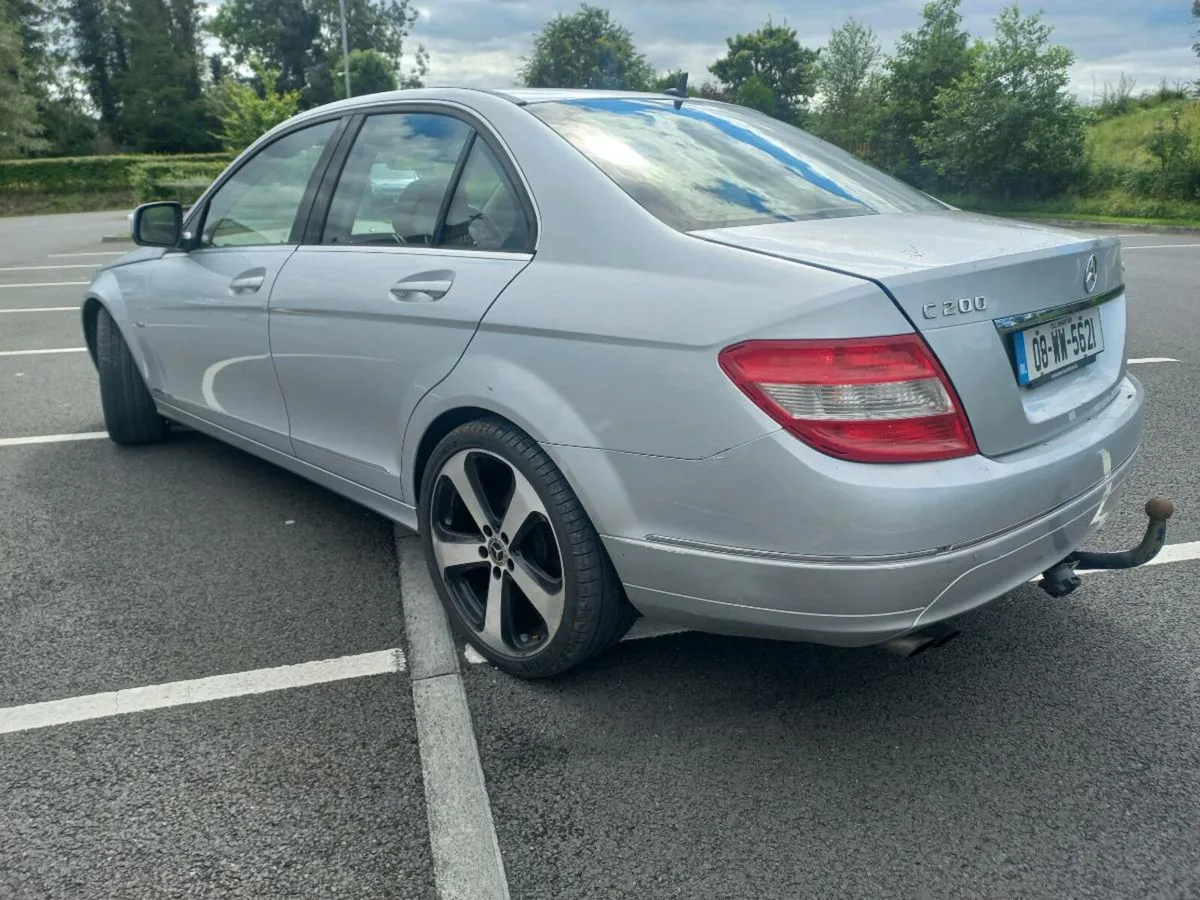 Mercedes benz C200 automatic ( READ ADD) - Image 4