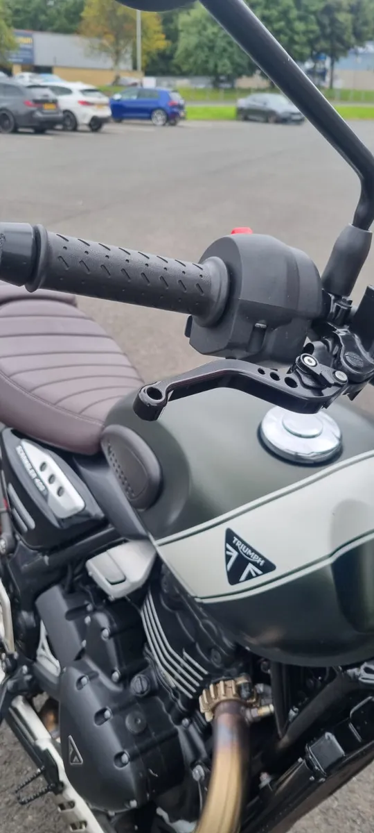 Triumph Scrambler 400X - Image 3