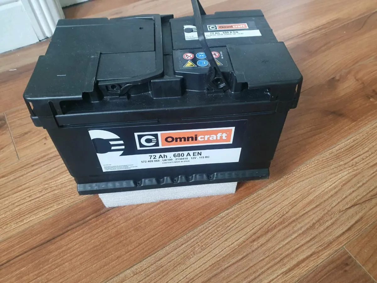 Car battery - Image 1