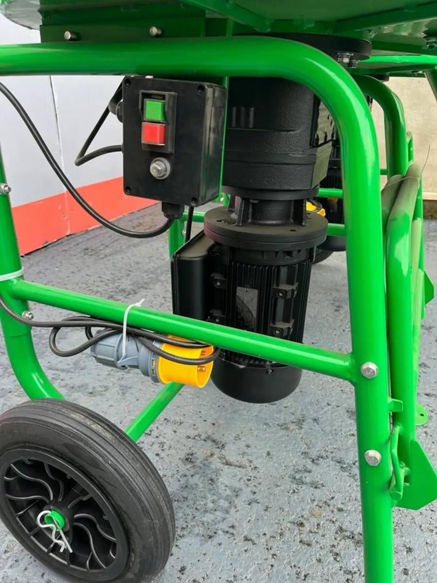 Resin Pan Mixers & Honda Resin Floats - Image 3