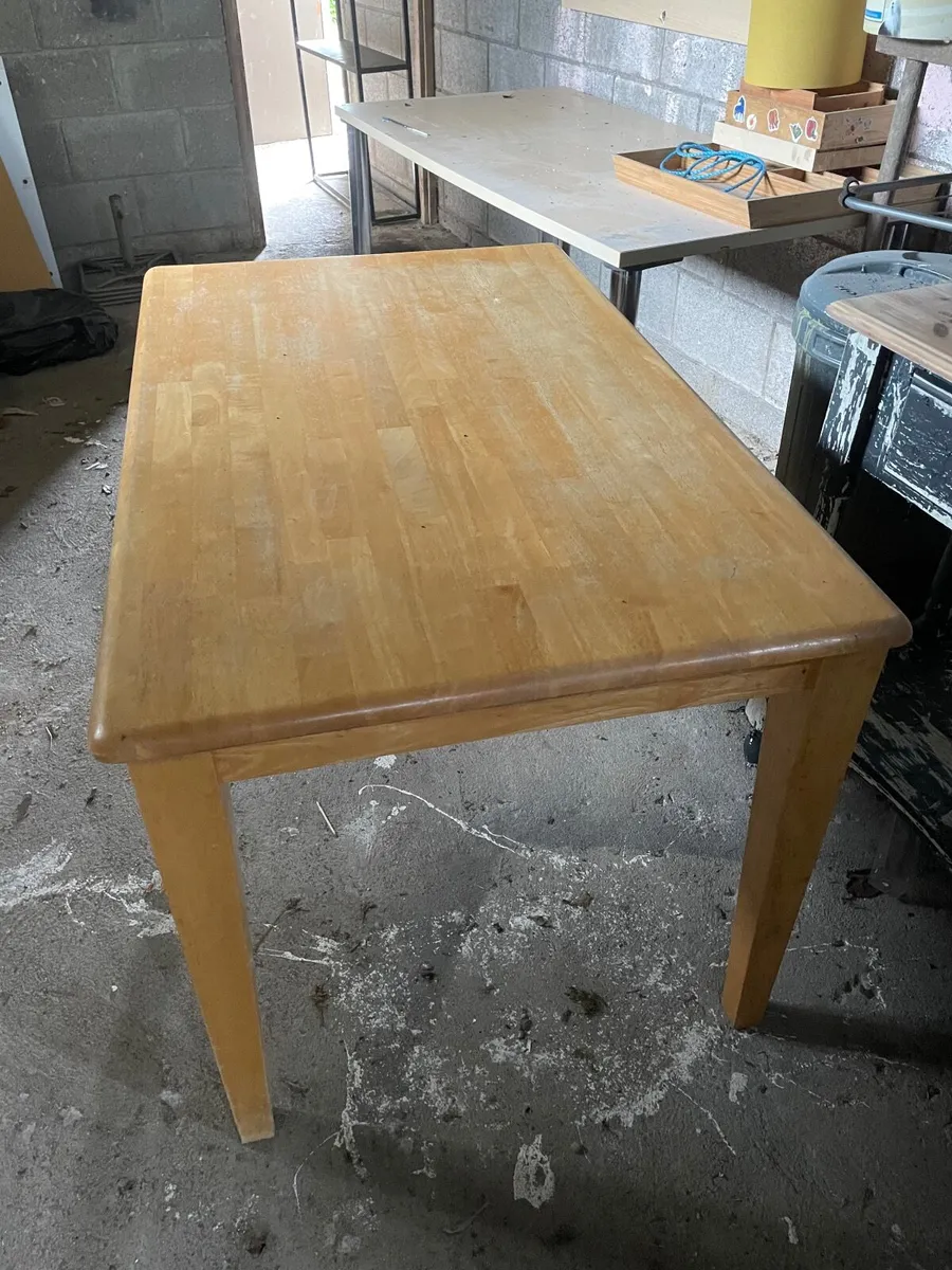 Kitchen table