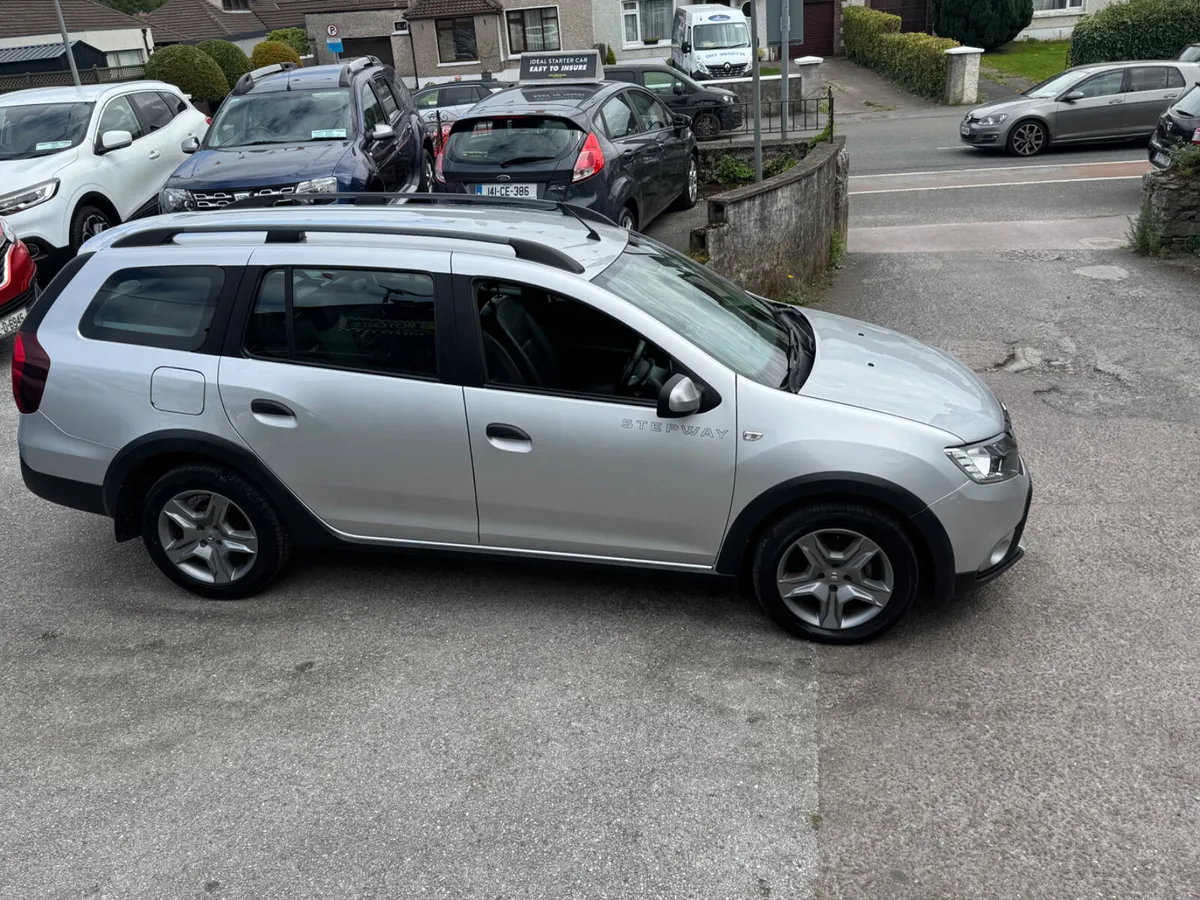 Dacia Logan Very low mileage Estate - Image 3