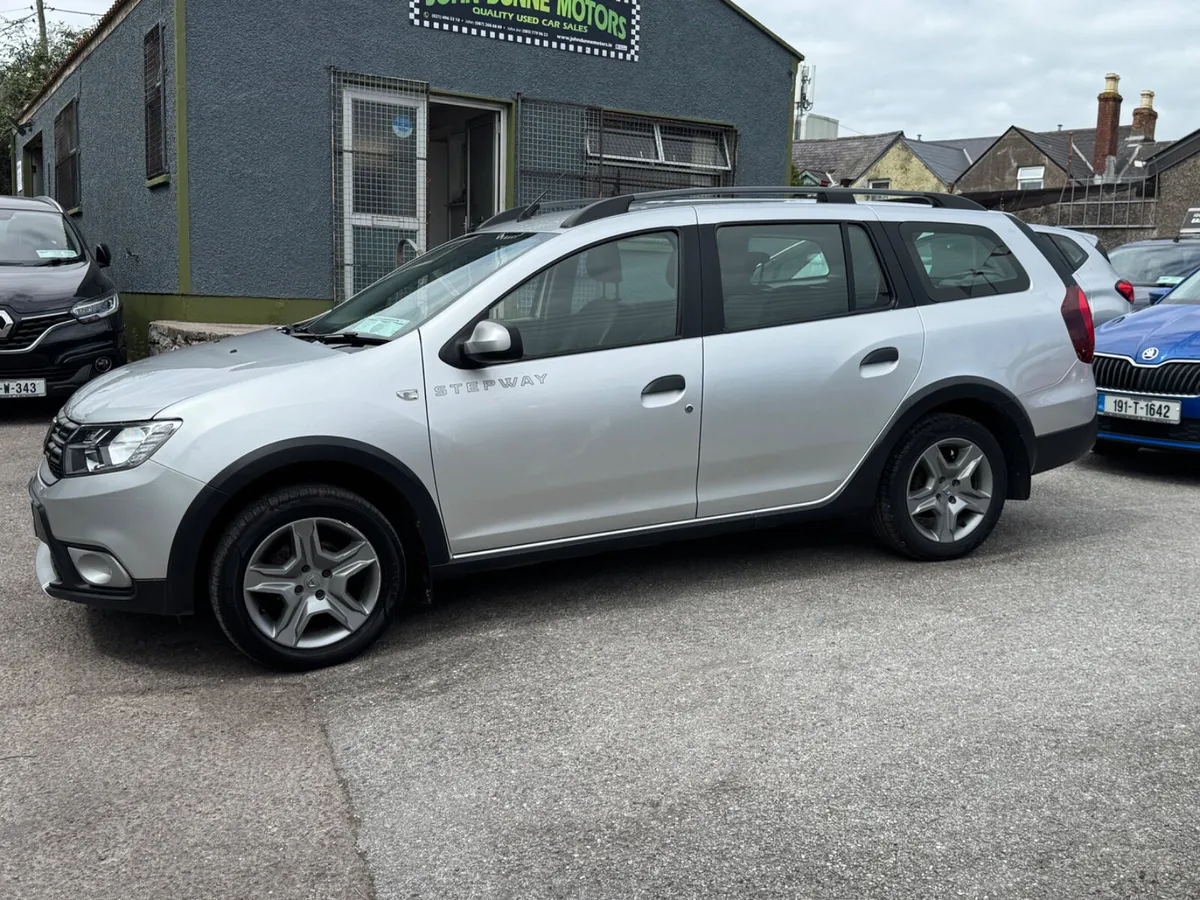 Dacia Logan Very low mileage Estate - Image 1