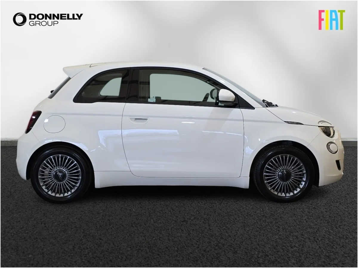 Fiat 500 Electric Hatchback Icon - Image 3