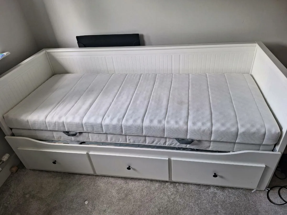 Ikea Hemnes day bed and matresses - Image 1