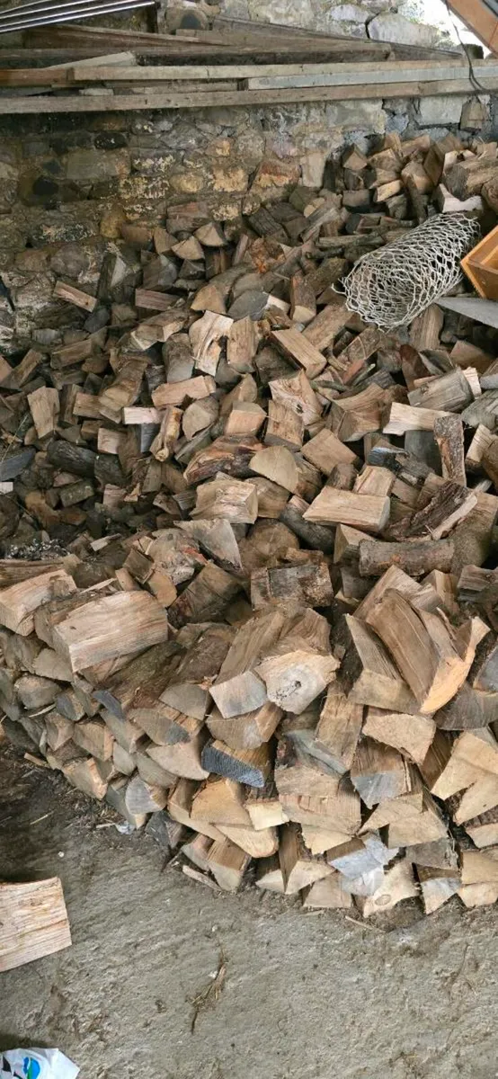 Hardwood timber for sale - Image 1