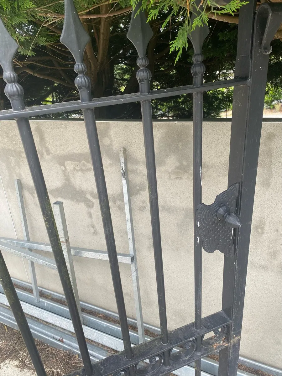 Solid Wrought iron gates - Image 4