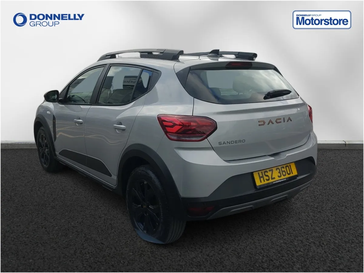 Dacia Sandero Stepway Hatchback Extreme - Image 2