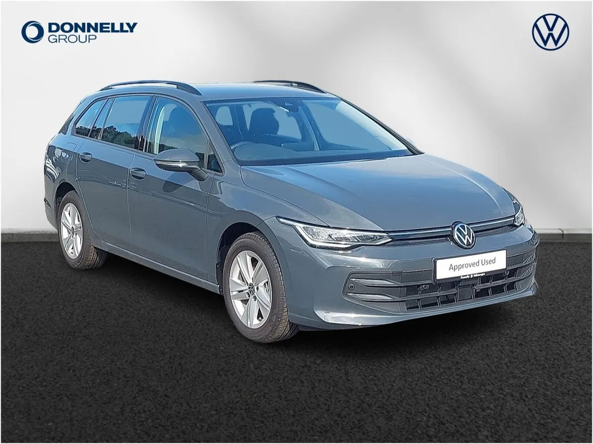 Volkswagen Golf Diesel Estate Life - Image 1