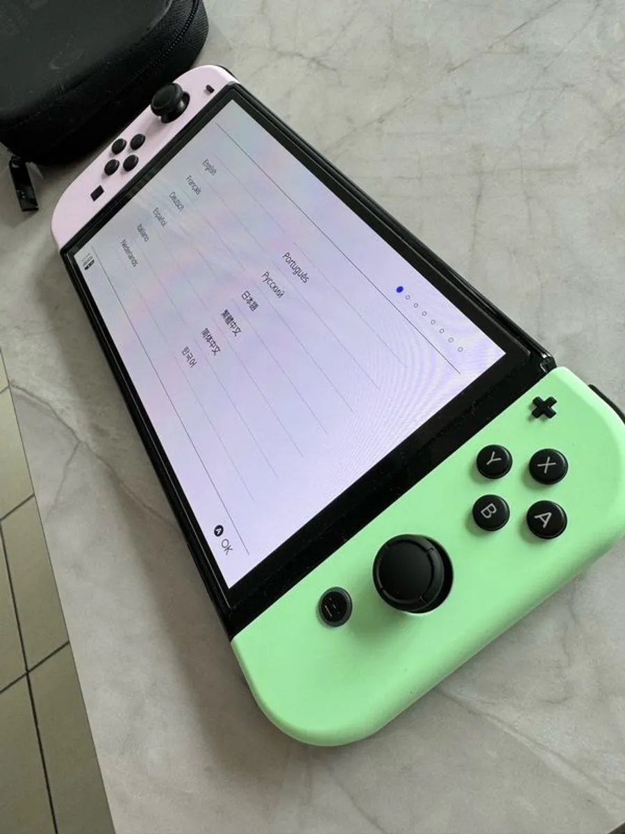 Nintendo Switch OLED white LIKE NEW - Image 4