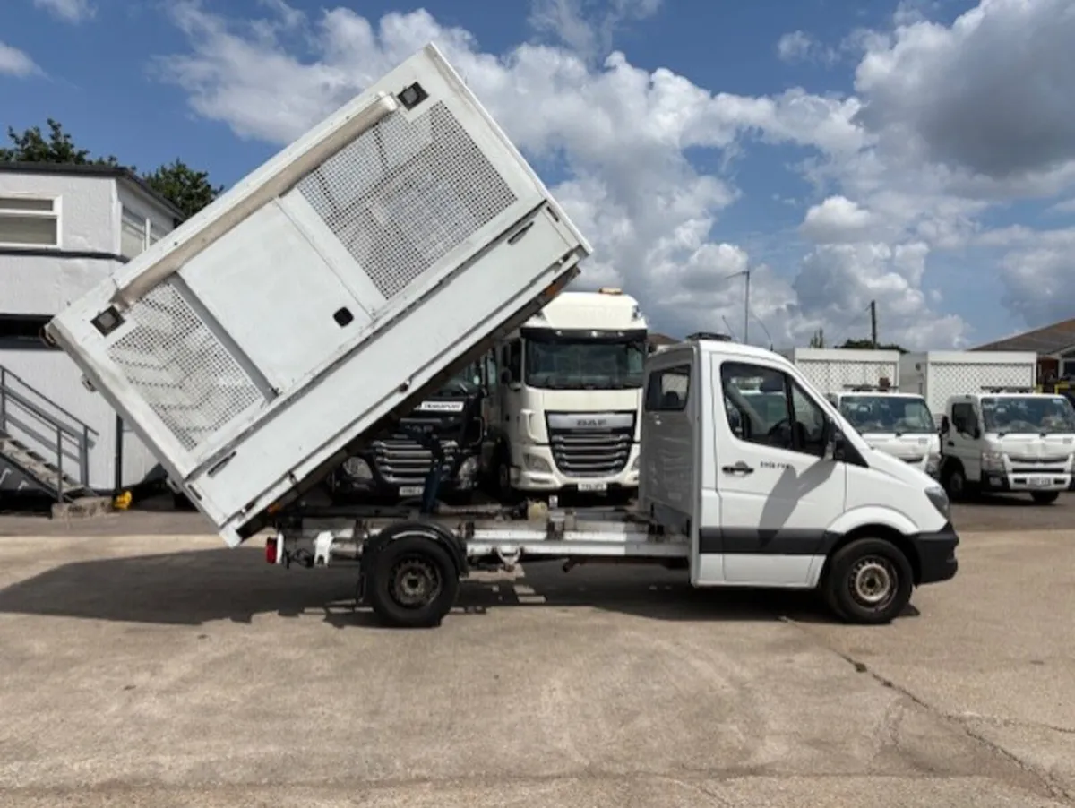 2017 MERCEDES SPRINTER TIPPER - Image 2