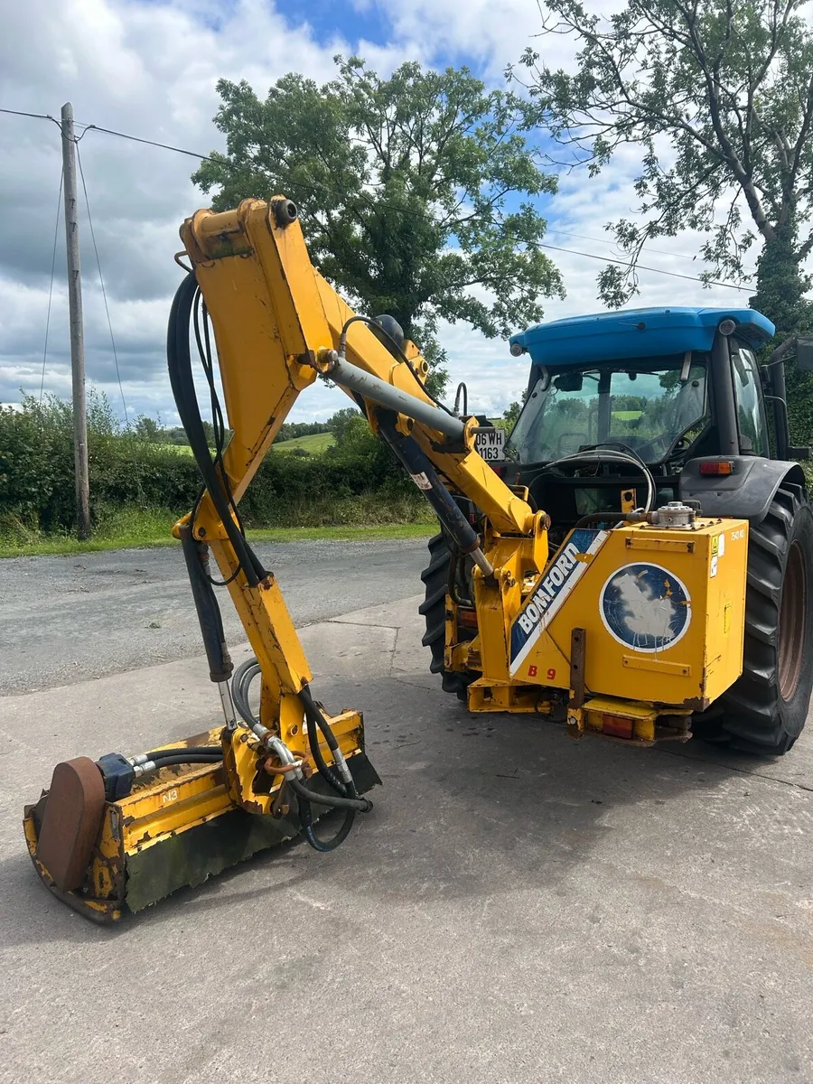 Bomford B49 hedge cutter - Image 1