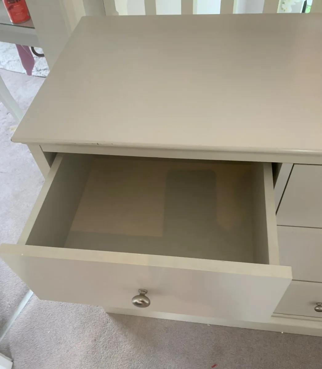 Chest of drawers - Image 3
