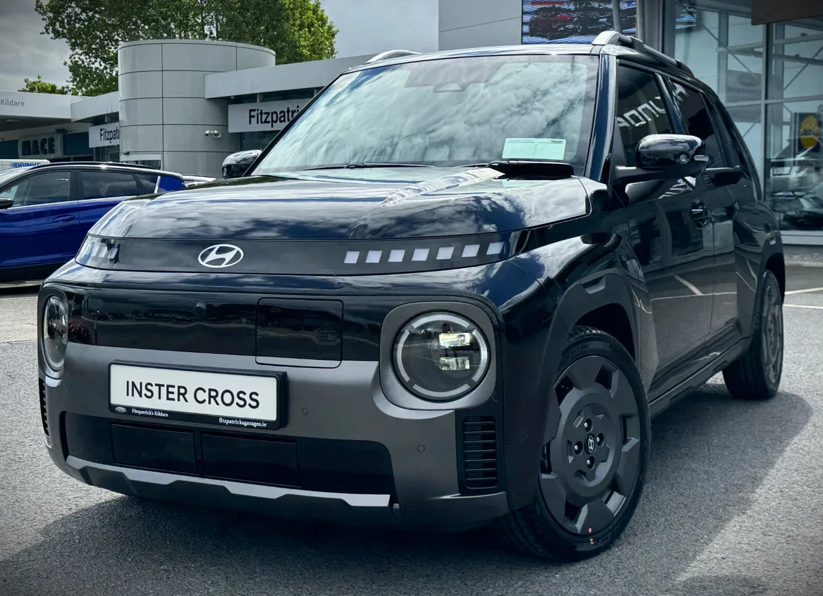 2025 INSTER CROSS - 49KWH - Image 2