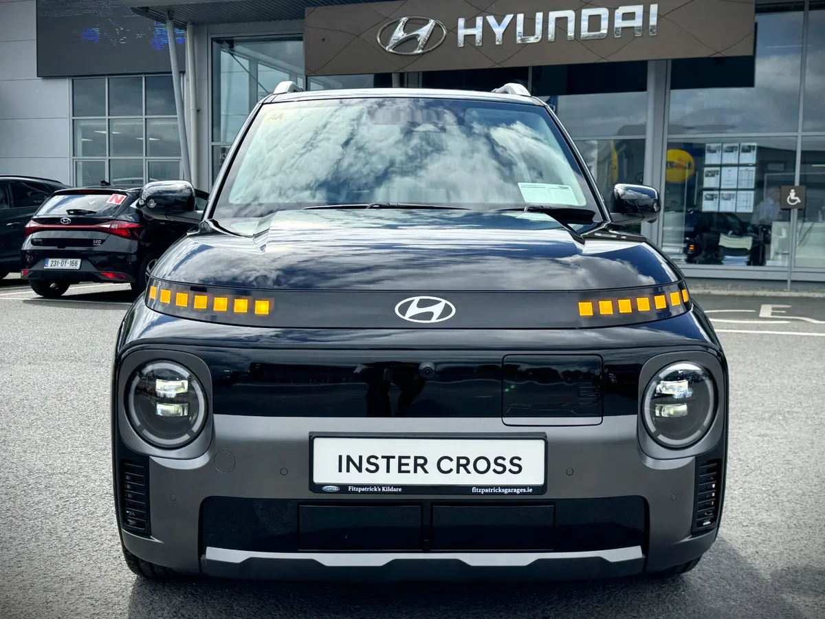 2025 INSTER CROSS - 49KWH - Image 3