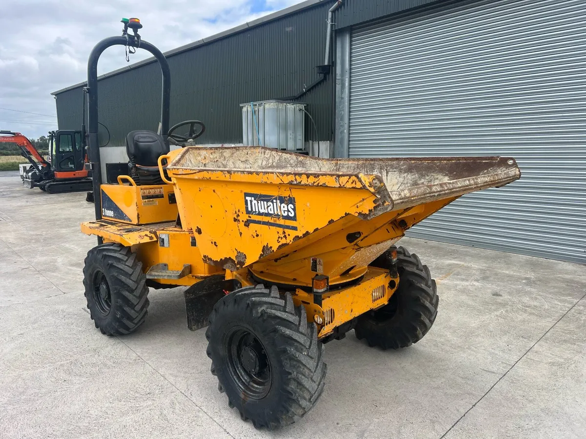 Thwaites 3T swivel - Image 1