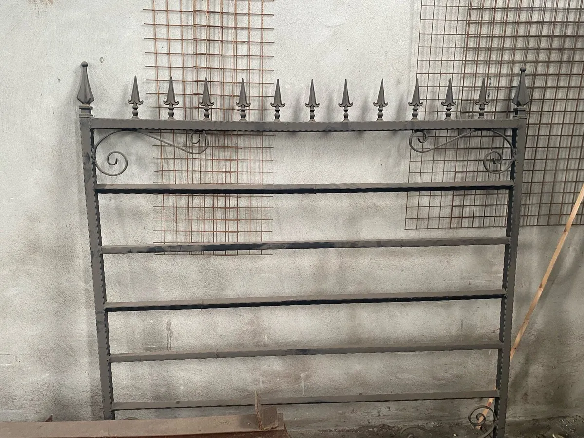 12 foot entrance gates new - Image 3