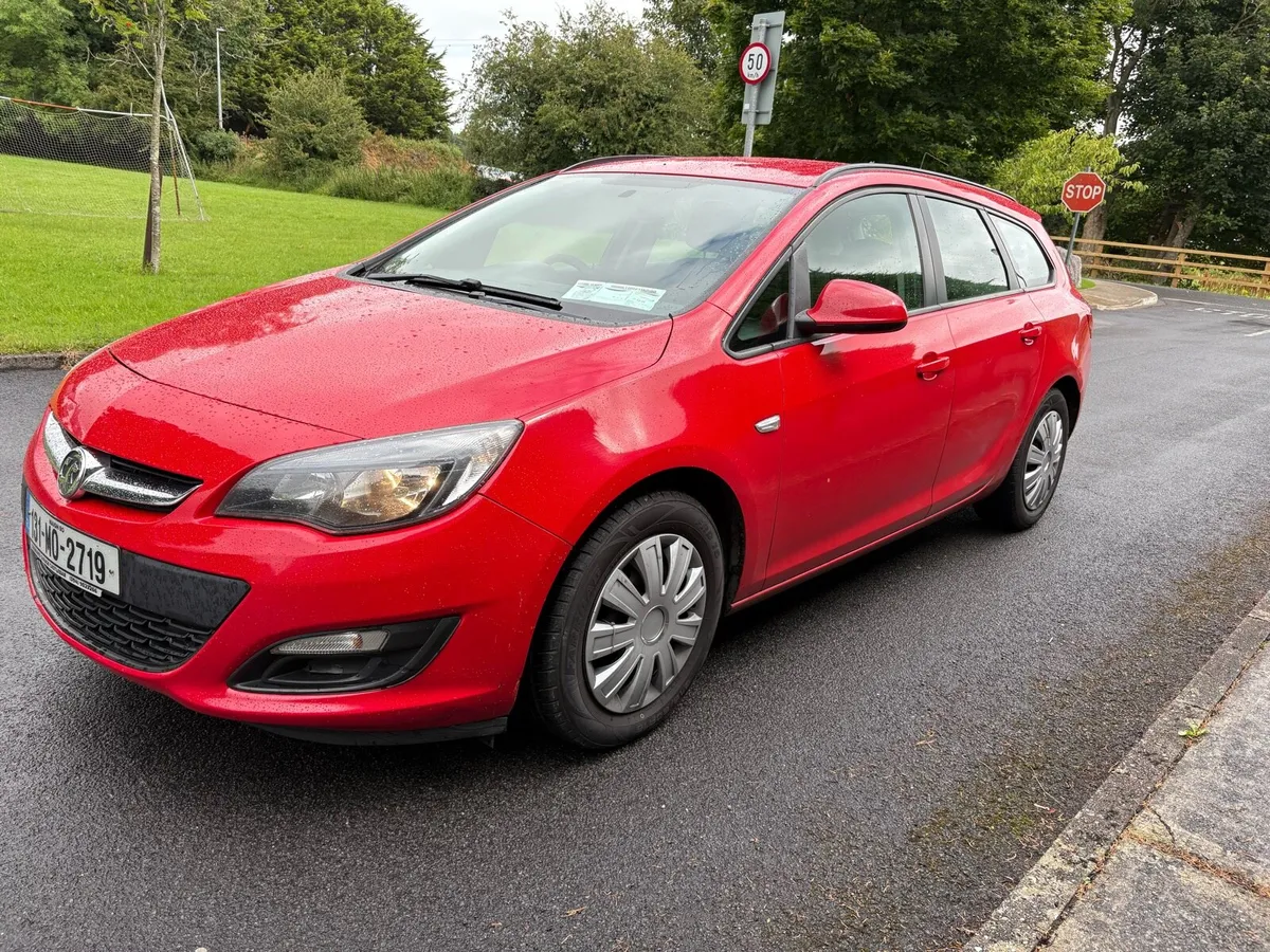2013 Vauxhall Astra Estate 1.3 Diesel NCT&TAX. - Image 4