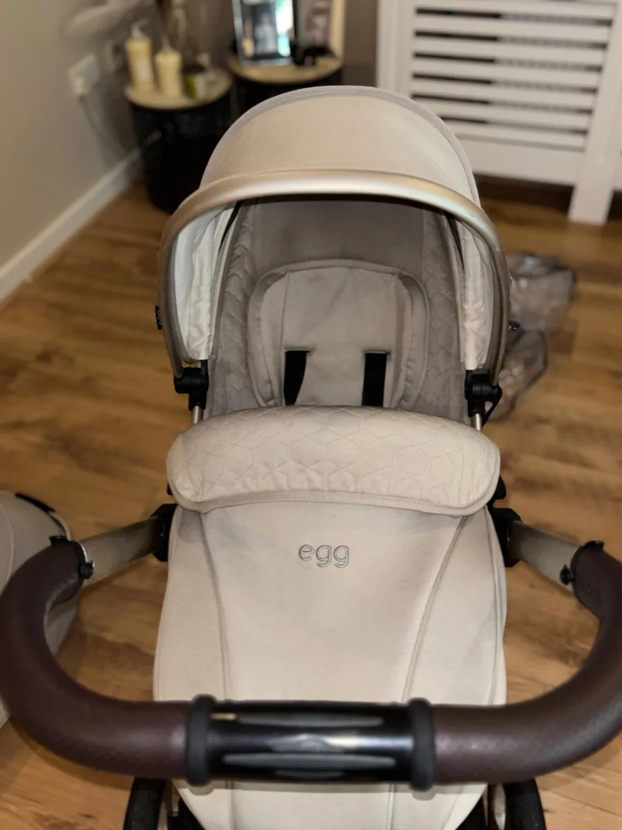 Egg Pram - Image 2