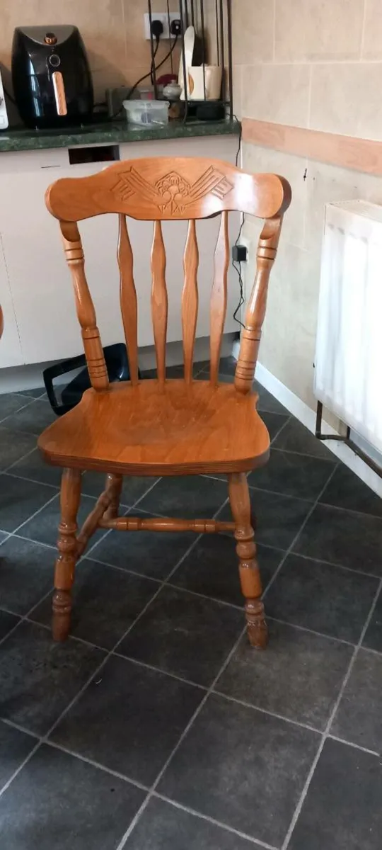 Table and 4 chairs - Image 3