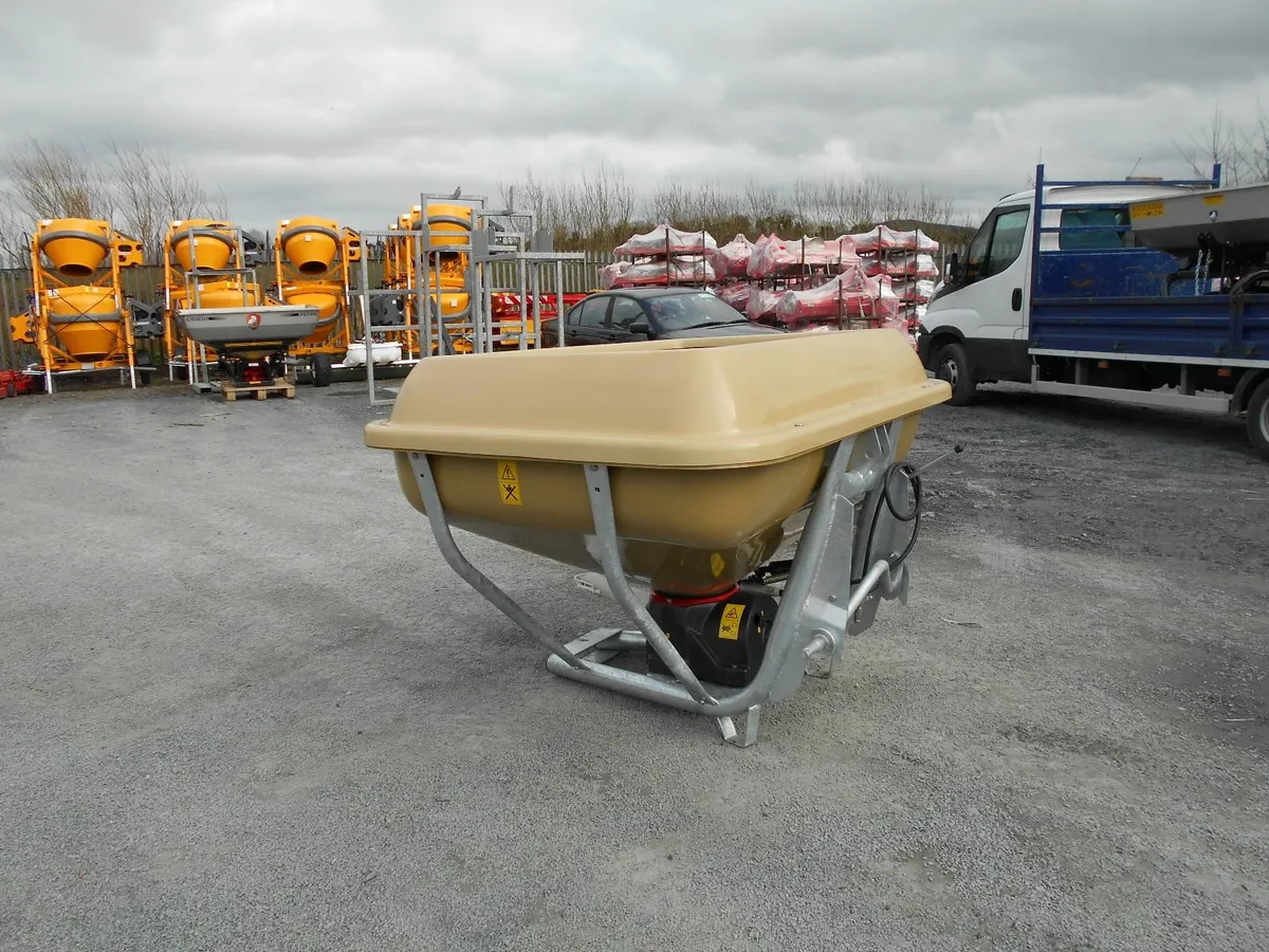 BMC Fertilizer Spreader - Image 1