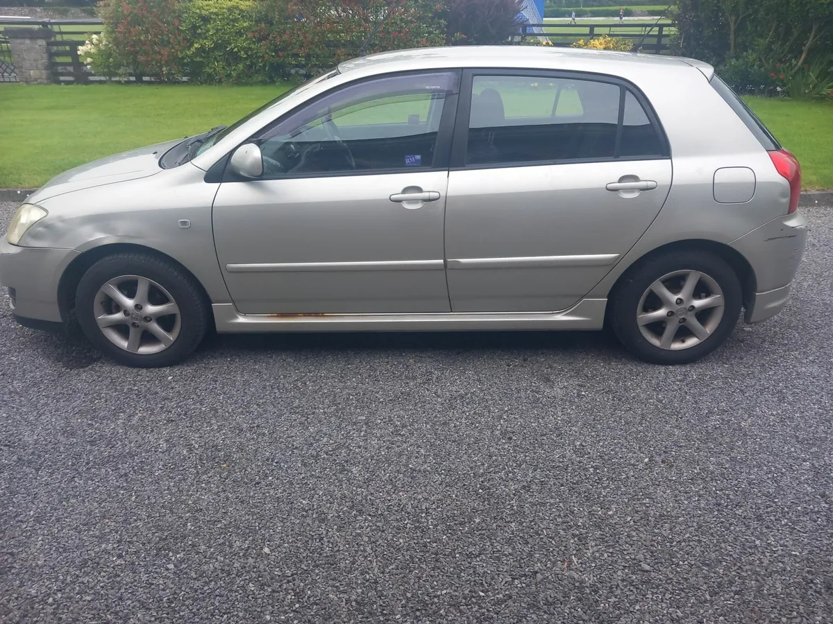 Toyota Corolla 2005 - Image 4