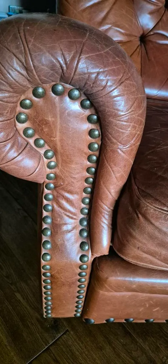 Chesterfield couch and chairs - Image 2