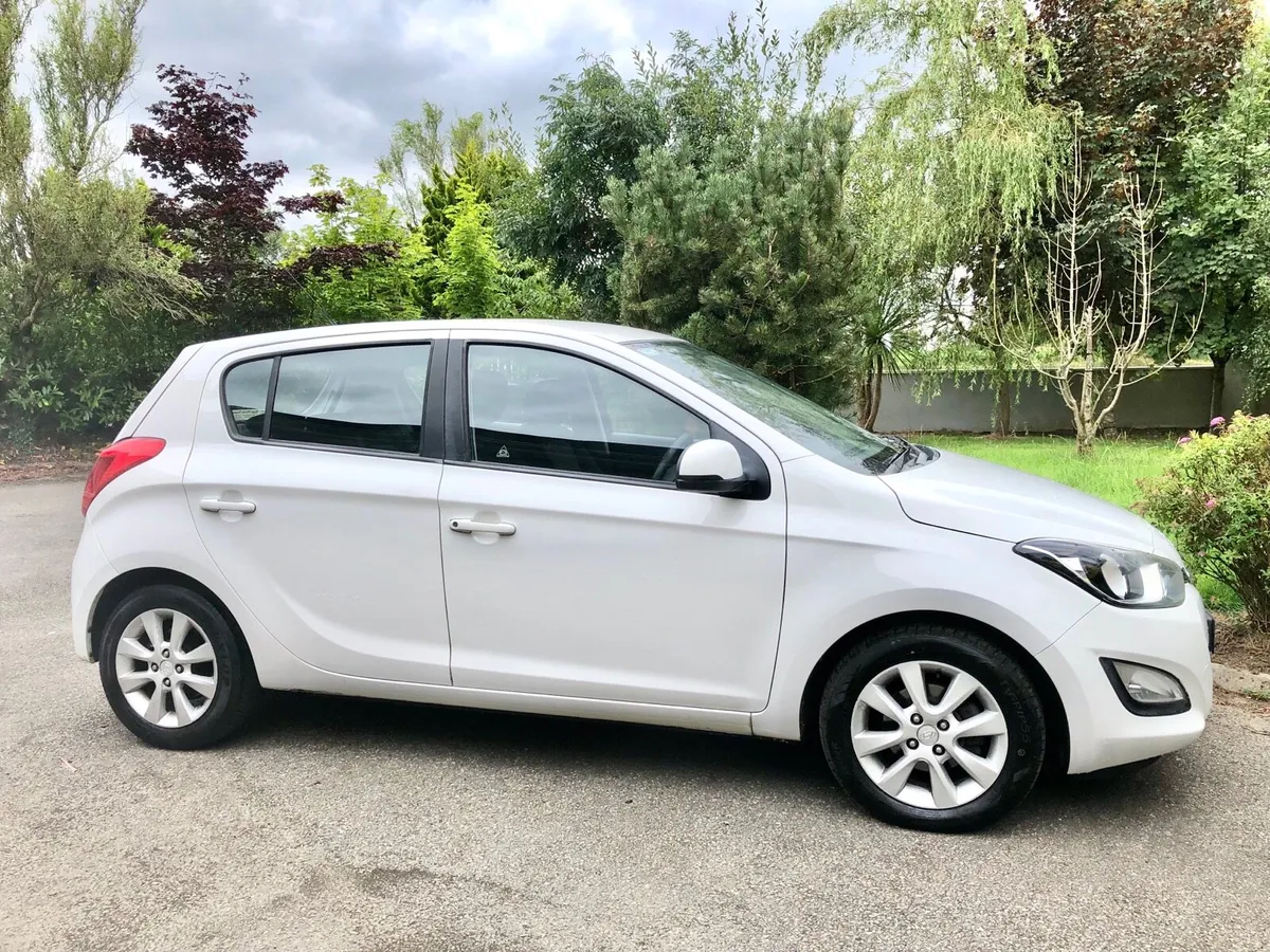 132 Hyundai i20 Dci !! Valve !! Read Ad €2295 - Image 1