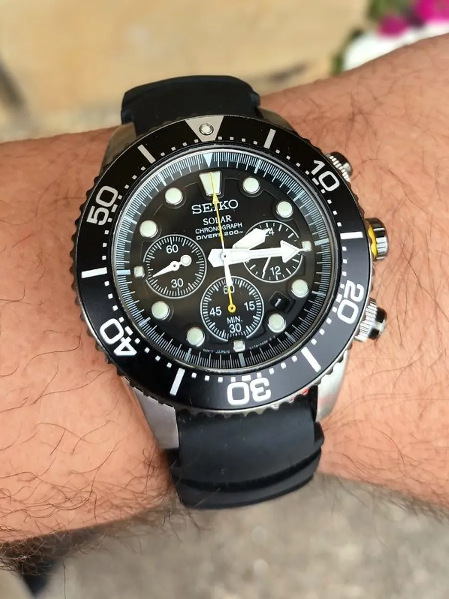 Seiko SSC021P1 Solar Diver Chronograph - Image 1