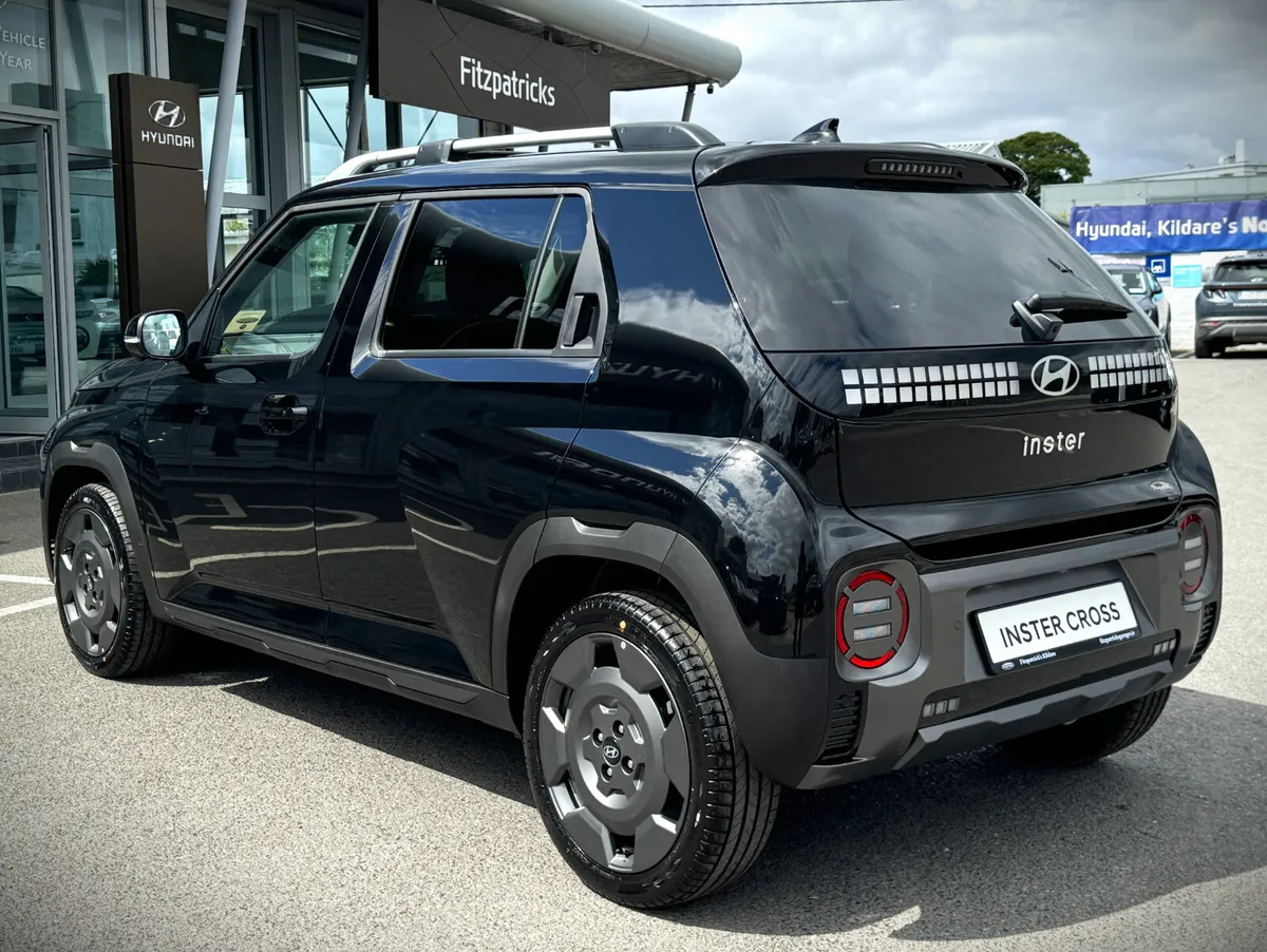 2025 INSTER CROSS - 49KWH - Image 4